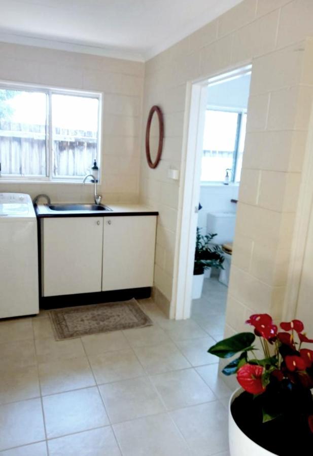 J & Ella'S Holiday House - 2 Bedroom, 2 Bathroom Home 쿡타운 외부 사진