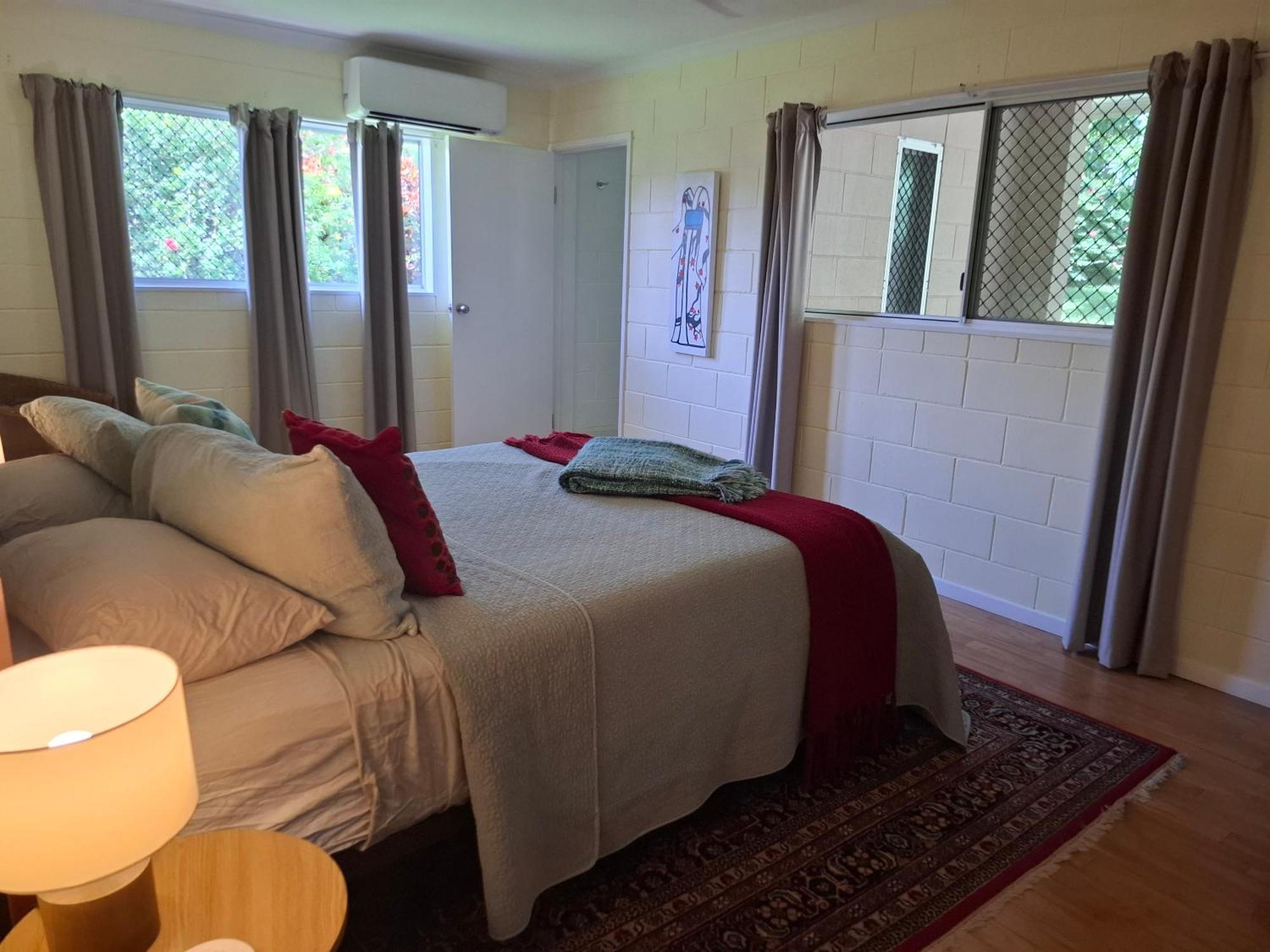 J & Ella'S Holiday House - 2 Bedroom, 2 Bathroom Home 쿡타운 외부 사진